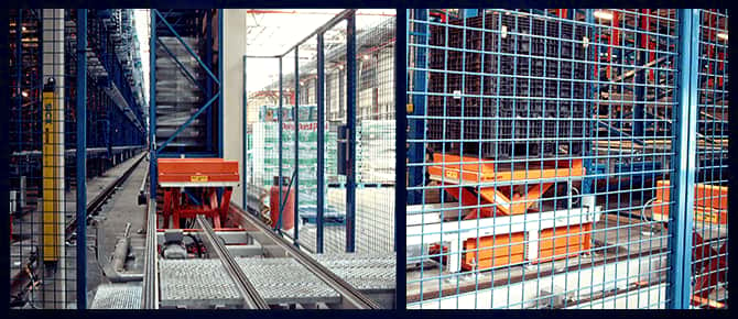 Integrated-lift-in-fully-automated-warehouse